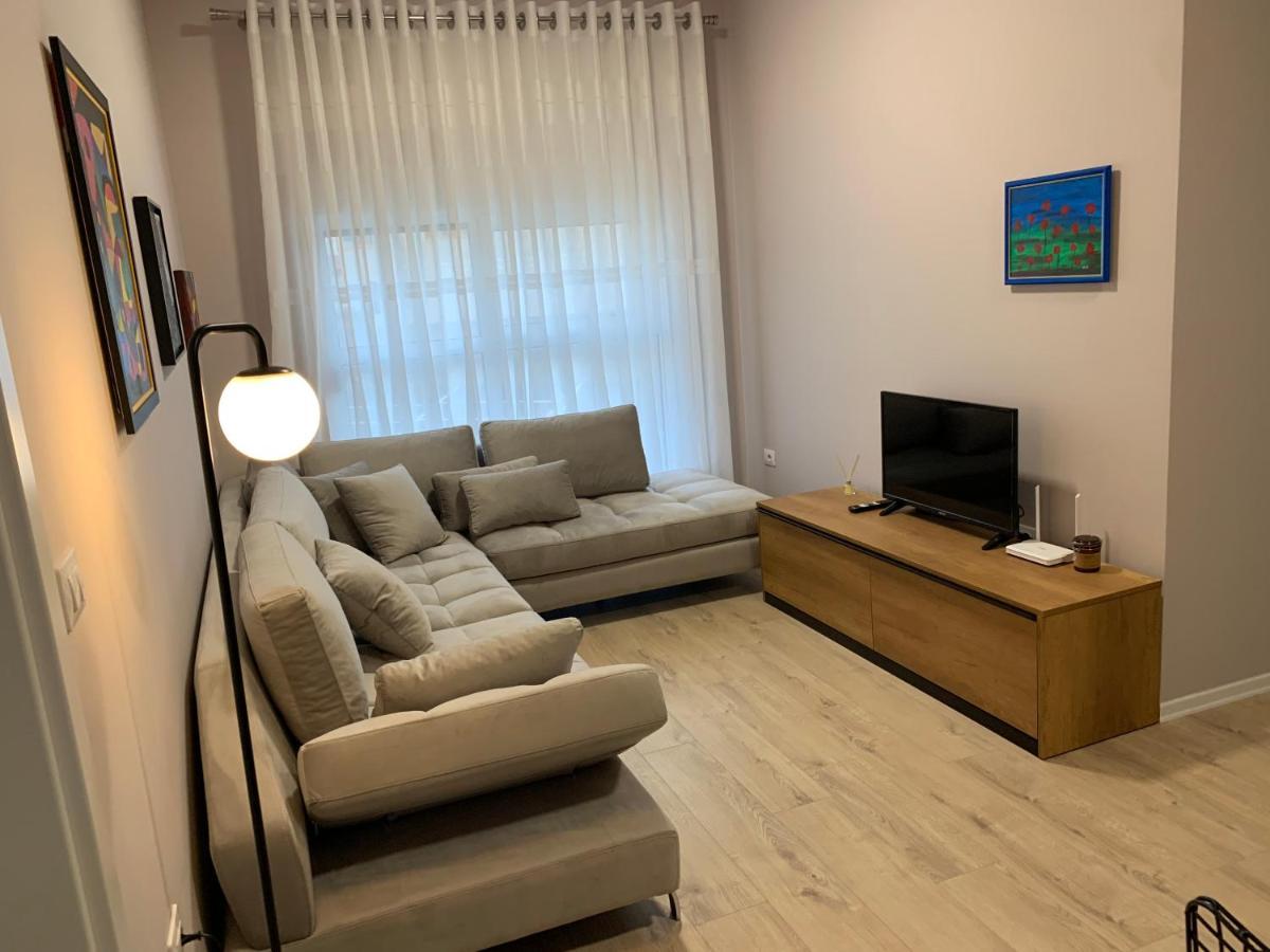 Lovely 1-Bedroom Condo In Tirana Wifi-Netflix-Ac Exterior foto